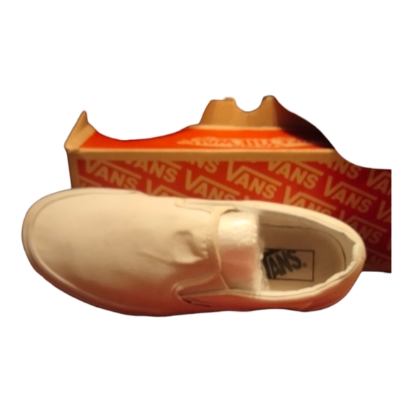 Vans - Picture 2 of 7